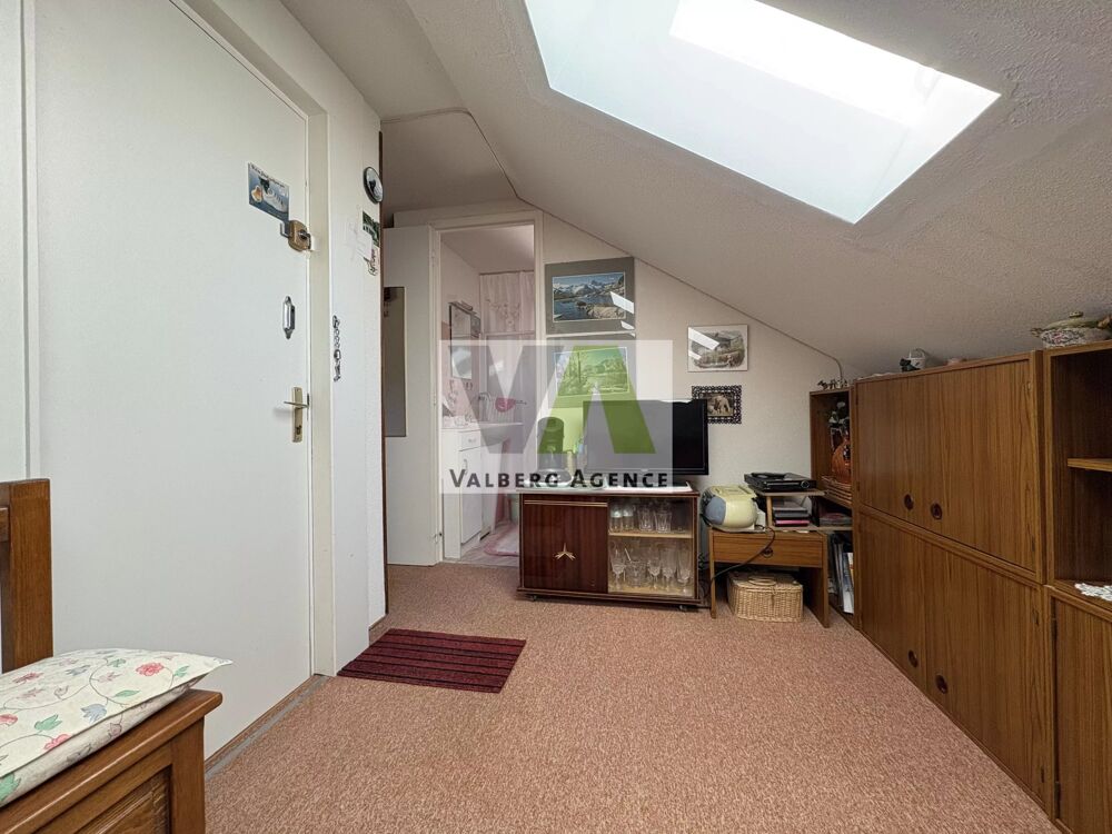 STUDIO DANS LE VILLAGE DE BEUIL