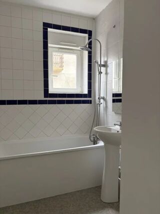 Appartement à louer 3 pièces 50 m²