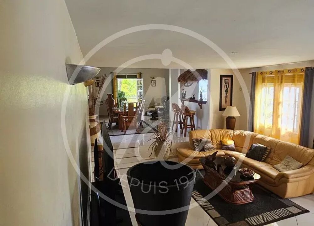 Vente Maison A VENDRE 680 000 euros -VILLA T6 - BAIE MAHAULT- VUE MER Baie-mahault