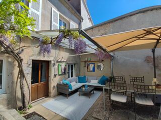  Maison  vendre 9 pices 249 m