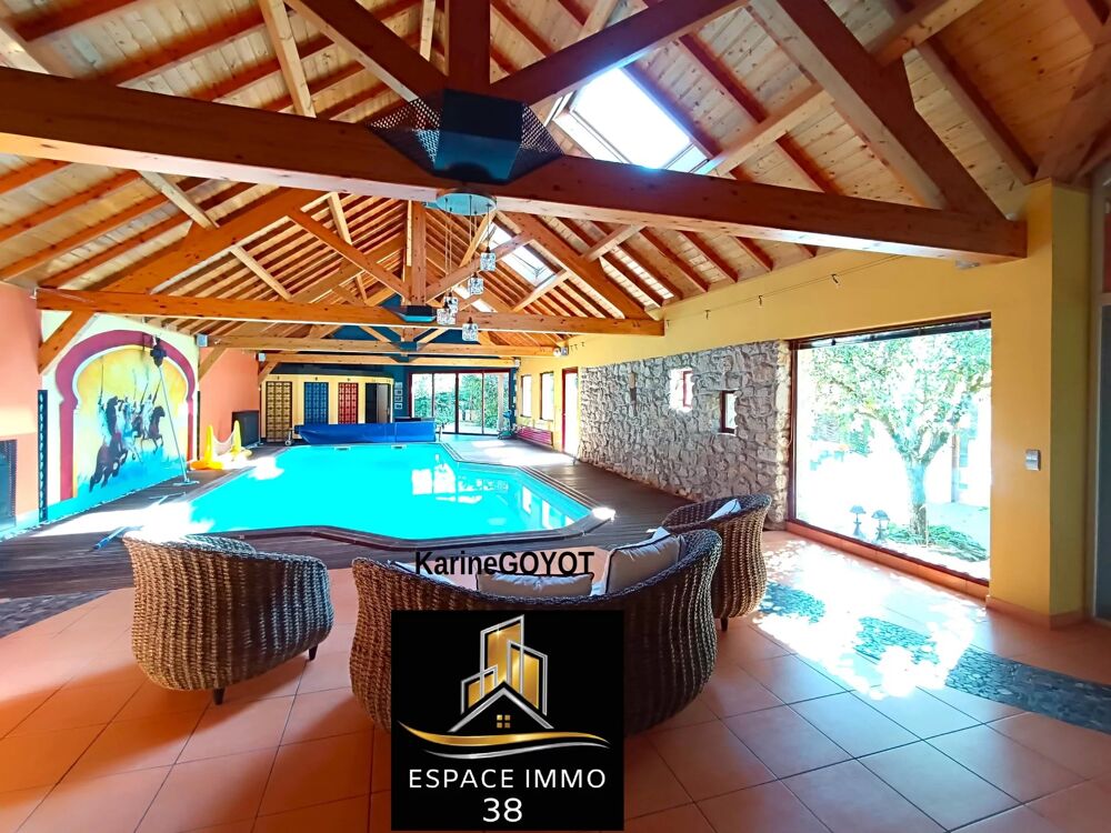 Méaudre .Grande propriété de 271m2 ,avec piscine et rendement lo