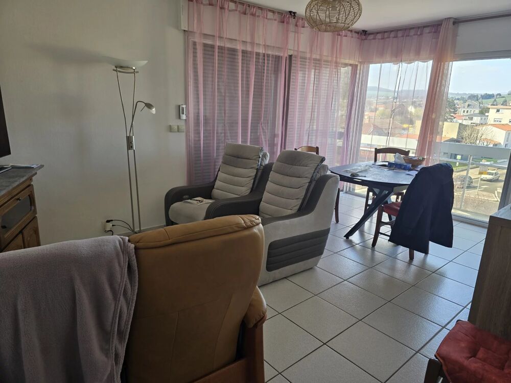 TRES BEL APPARTEMENT LUMINEUX AVEC VUE