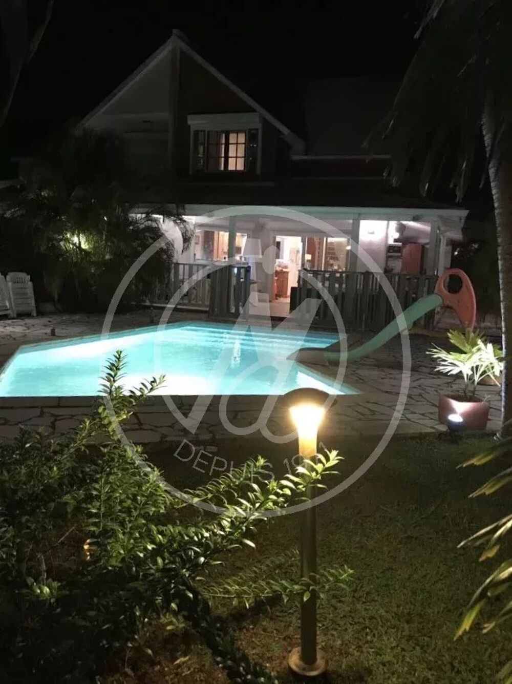 Location Maison A LOUER 1950 euros - VILLA JUMELEE T4 -  PISCINE - BAIE MAHAULT Baie-mahault
