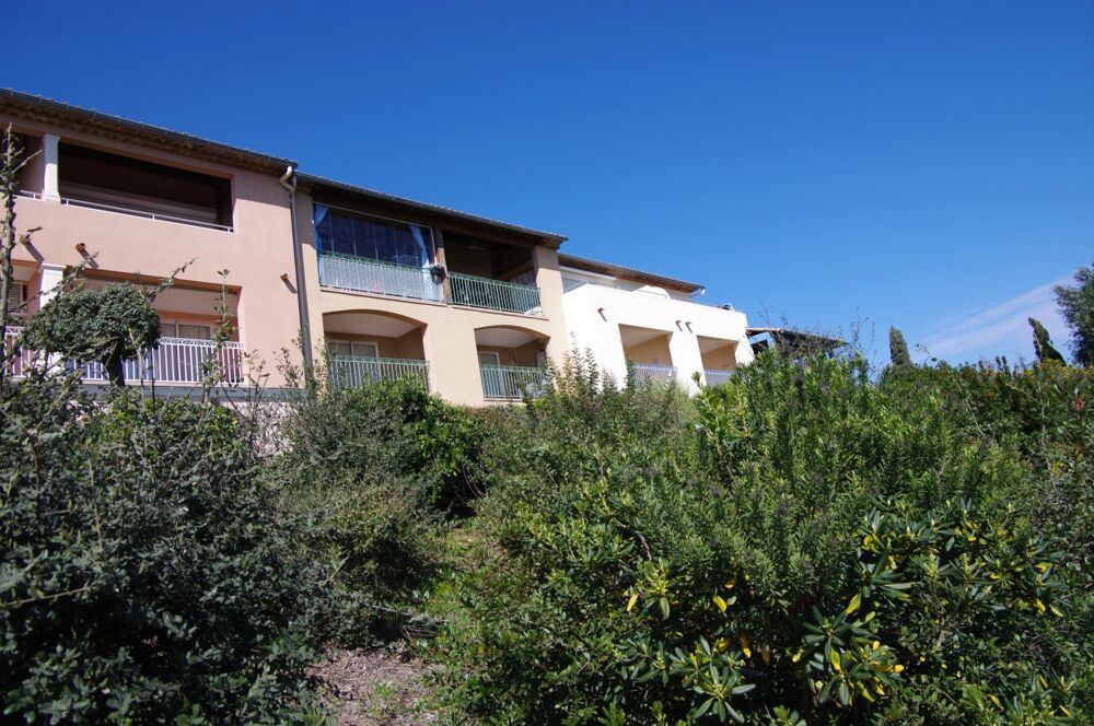 Vente Appartement LES ISSAMBRES – APPARTEMENT T2 – VUE PANORAMIQUE MER – PISCINE – Roquebrune-sur-argens