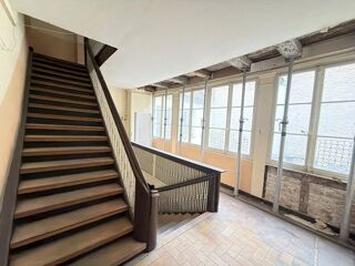  Immeuble à vendre 15 + pièces 1205 m²