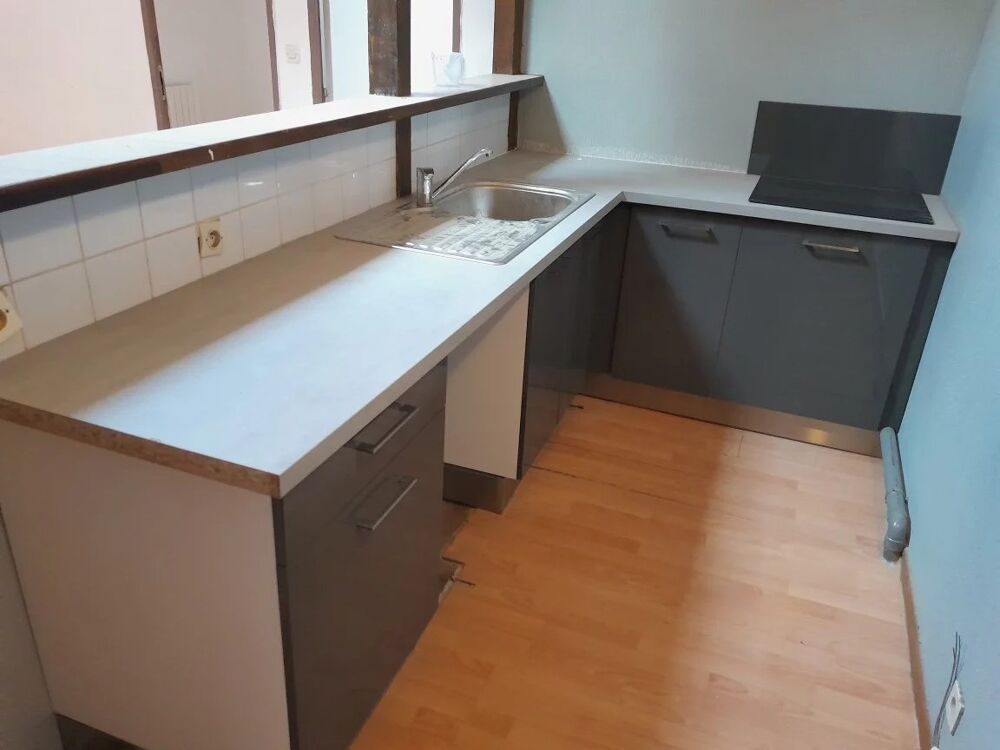 APPARTEMENT LUMINEUX À BAGNOLS-SUR-CÈZE