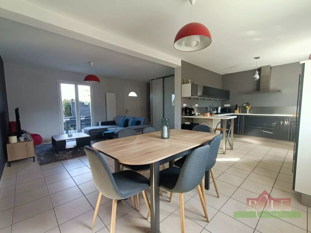 Vente Maison SAINT-ANDRE-LE-GAZ, Maison de ville jumelée de 82 m² avec garage Saint-andré-le-gaz