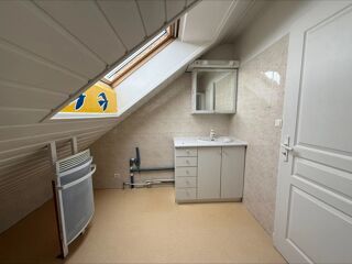  Appartement à louer 2 pièces 32 m²