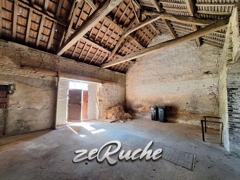 Vente Maison À VENDRE - Ensemble immobilier avec dépendances et beau jardin à Valambray