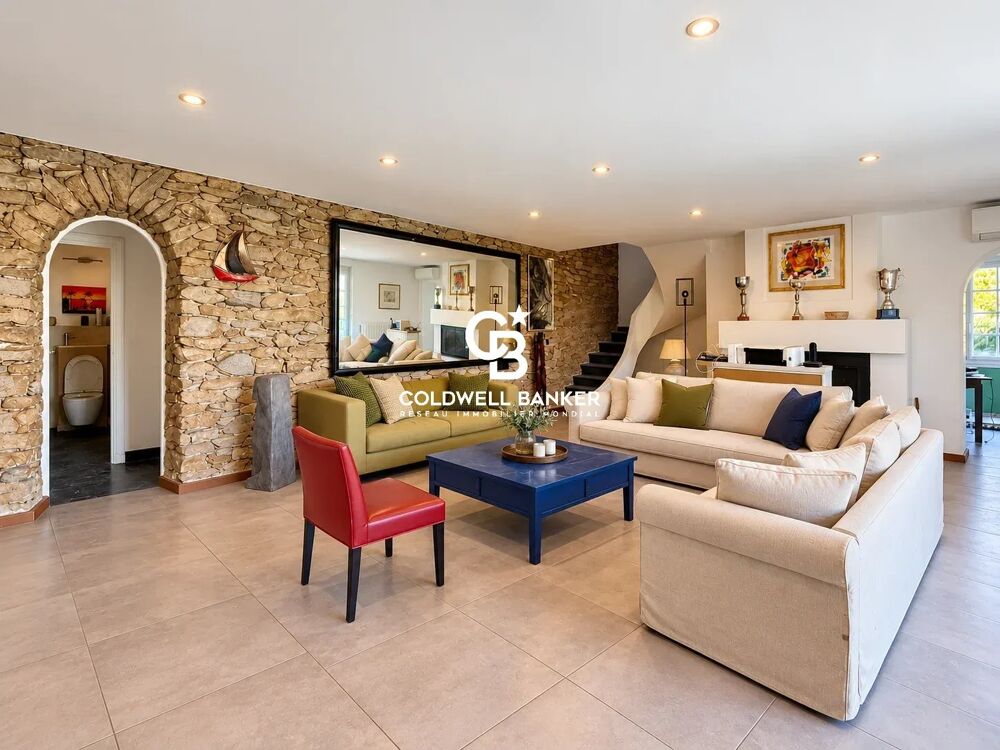 à vendre  Maison Cavalaire-sur-Mer (83240)