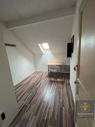  Immeuble à vendre 8 pièces 213 m²