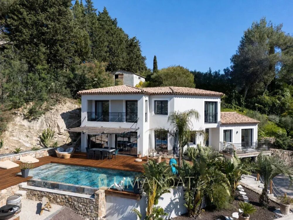 SUPER CANNES - VILLA CONTEMPORAINE - VUE PANORAMIQUE