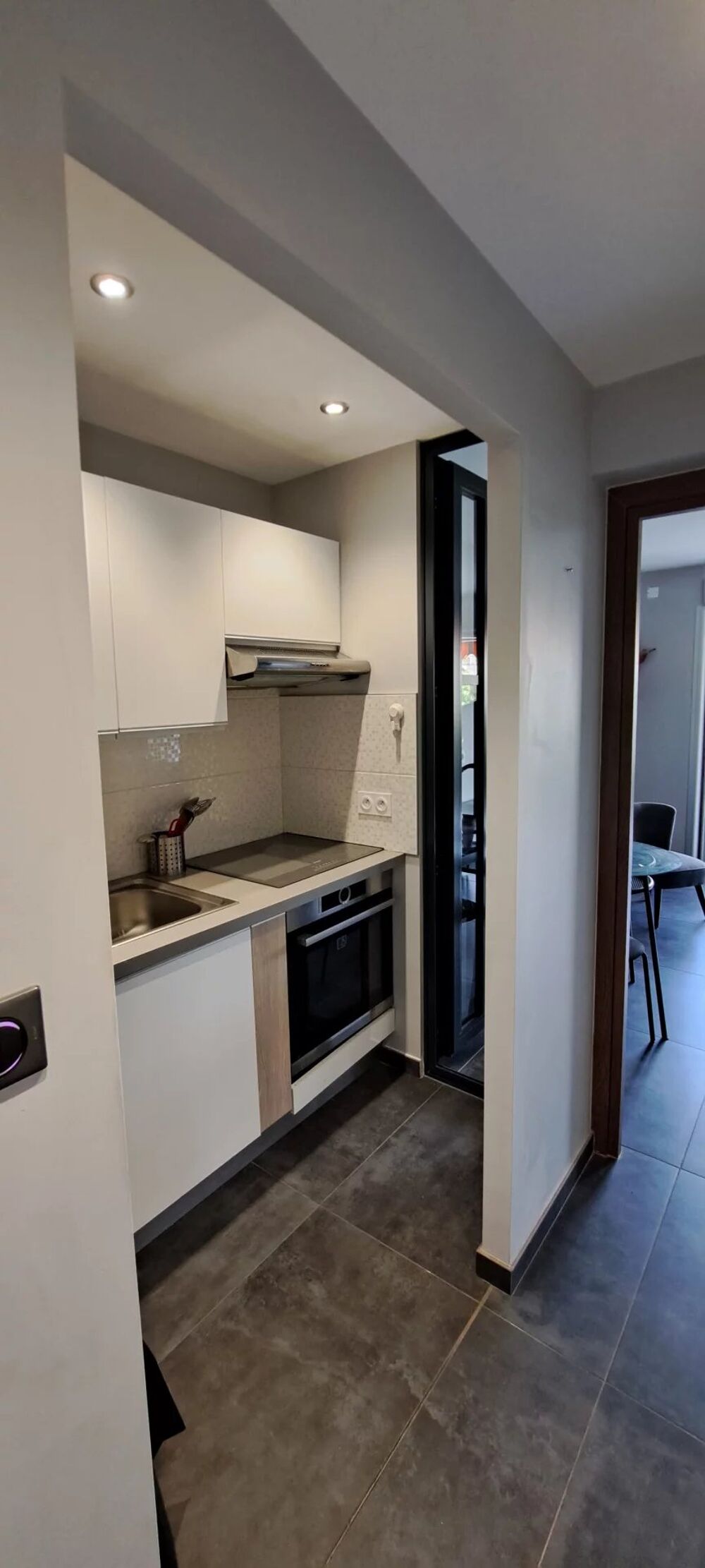 Location Appartement Studio de 25m² avec terrasse de 6m² et parking au sous sol Cagnes-sur-mer