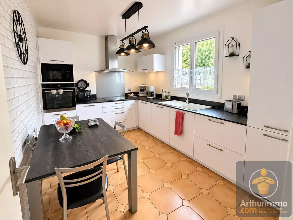 COURTRY  MAISON 5 PIÈCES  3 CHAMBRES  107,64 m²