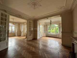  Maison � vendre 10 pi�ces 323 m�