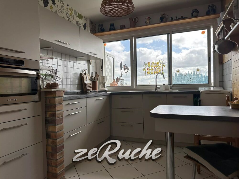 Vente Appartement Appartement lumineux à Hérouville-Saint-Clair au dernier étage Hérouville-saint-clair