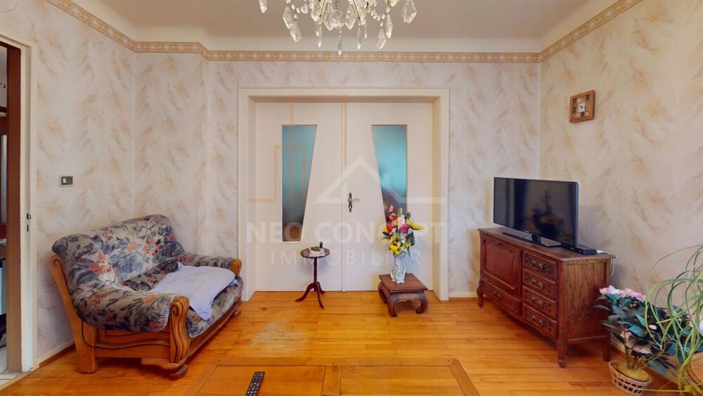 Maison ancienne à rénover  6 pièces  4 chambres  143 m²  Roe