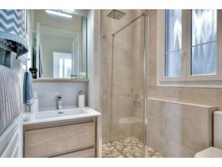  Appartement à louer 5 pièces 128 m²