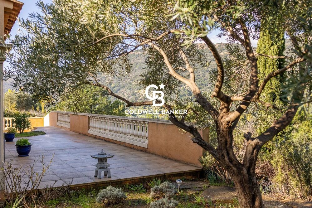 � vendre  Maison Rayol-Canadel-sur-Mer (83820)