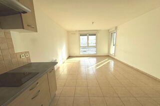 Vente Appartement Marseille 8ème – Appartement T2 avec véranda et box fermé Marseille 8