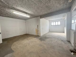   local commercial de 550 m2 avec 500 m2 de cour BOULOGNE SUR MER Boulogne-sur-mer