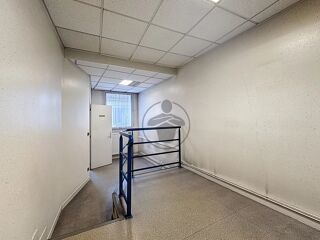  Immeuble � vendre 9 pi�ces 131 m�