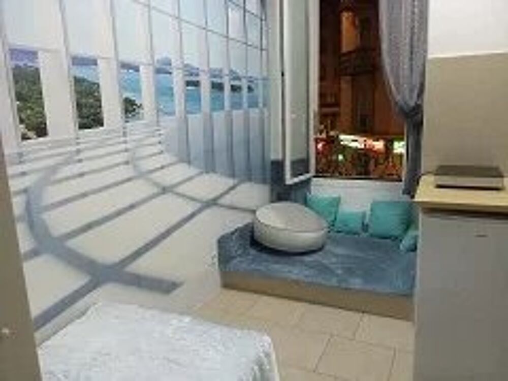 Location Appartement Studio au centre ville toutes charges comprises Nice
