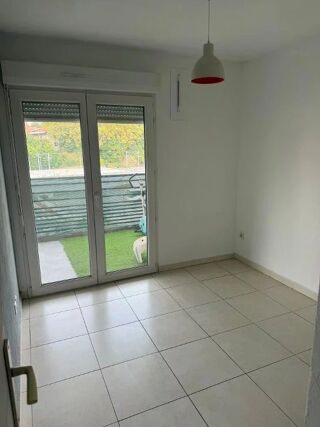  Appartement à louer 3 pièces 57 m²