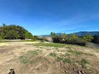  Terrain à vendre 669 m²
