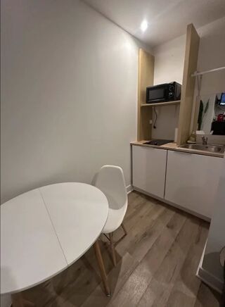  Appartement à louer 1 pièce 15 m²