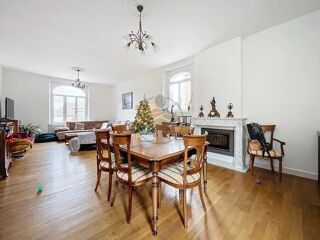  Maison � vendre 8 pi�ces 229 m�