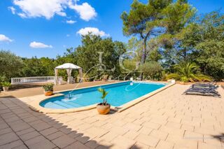 Maison à vendre 8 pièces 257 m²