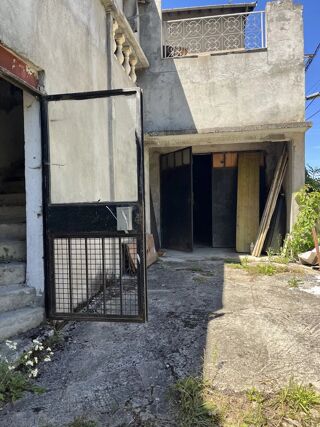  Villa  vendre 11 pices 270 m