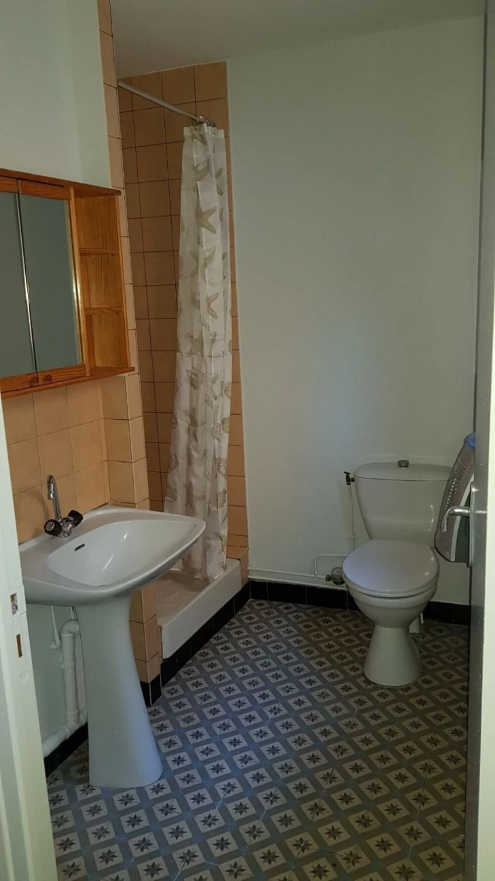 Location Appartement studio proche centre ville Saint Omer Saint-omer