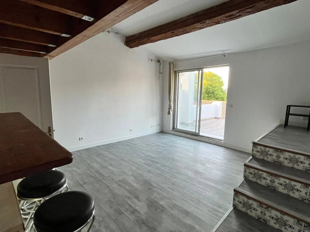 Location Appartement appartement avec terrasse calme, cuisine équipée. Gignac