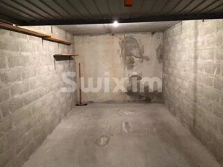  Parking / Garage à louer 1 pièce 14 m²