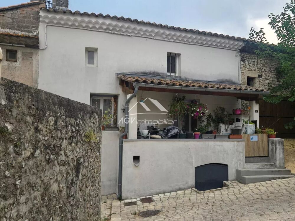 Maison de village - Proche Les Fumades