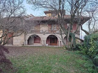  Maison � vendre 8 pi�ces 230 m�