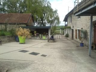  Maison  vendre 8 pices 215 m