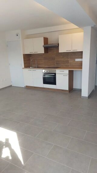  Appartement  louer 2 pices 66 m