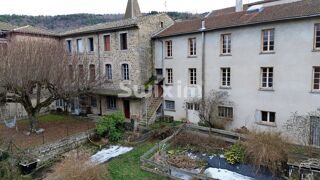  Maison � vendre 15 + pi�ces 1490 m�