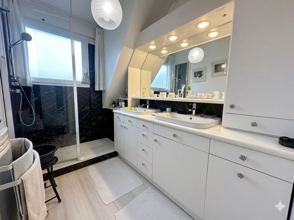 Vente Maison Maison indépendante lumineuse avec terrasse, jardin clos et gran Isques