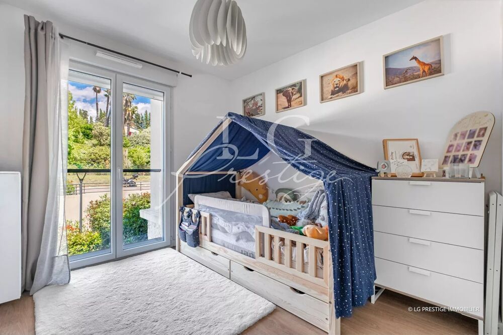 Vente Appartement Co-exclusivité : 3 pièces dans une résidence récente. Auribeau-sur-siagne