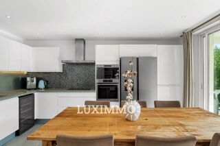  Maison  vendre 8 pices 203 m