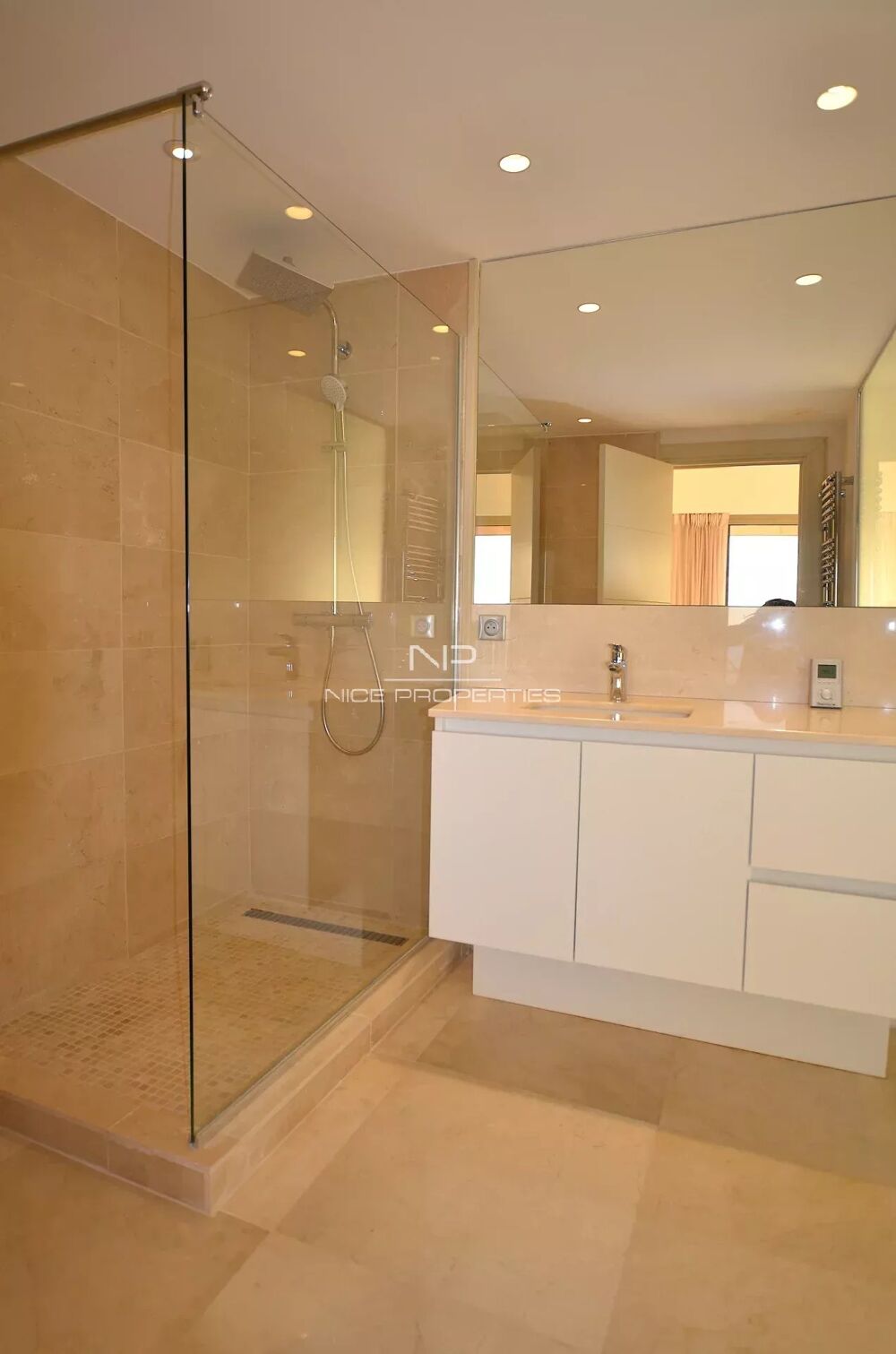 à vendre  Appartement Cannes (06400)