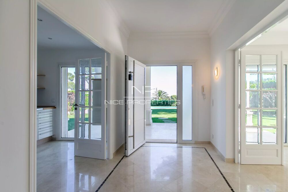 � vendre  Villa Antibes (06600)