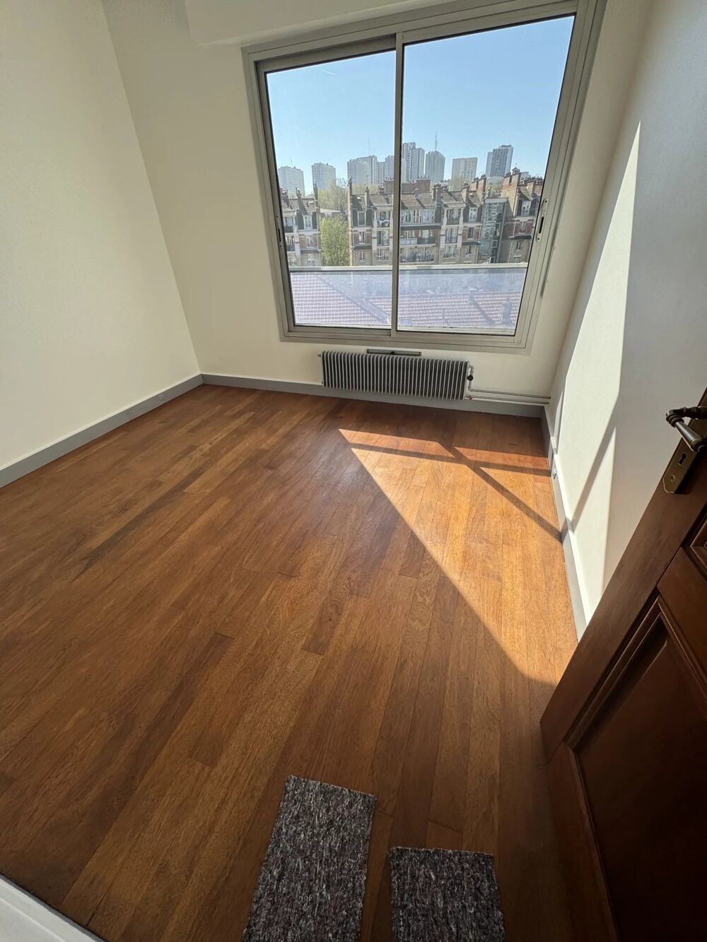 Vente Appartement 4 pièces cave et parking Paris 19