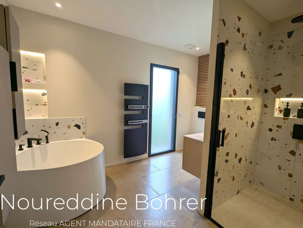 � vendre  Villa Grimaud (83310)