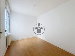  Appartement à louer 2 pièces 56 m²