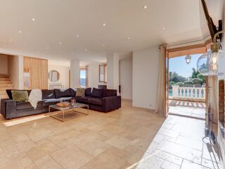  Maison  vendre 7 pices 242 m